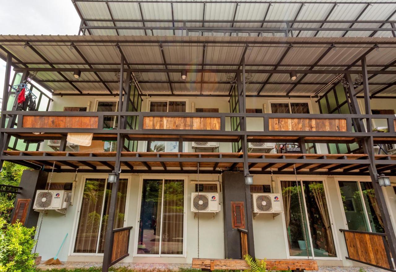 Capital O 1051 Pagoda House Chiang Mai Exterior photo