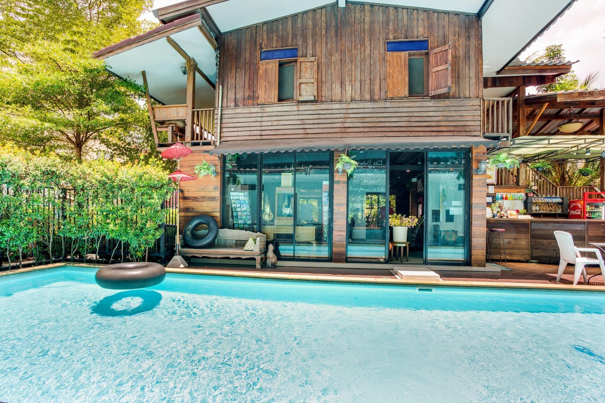 Capital O 1051 Pagoda House Chiang Mai Exterior photo