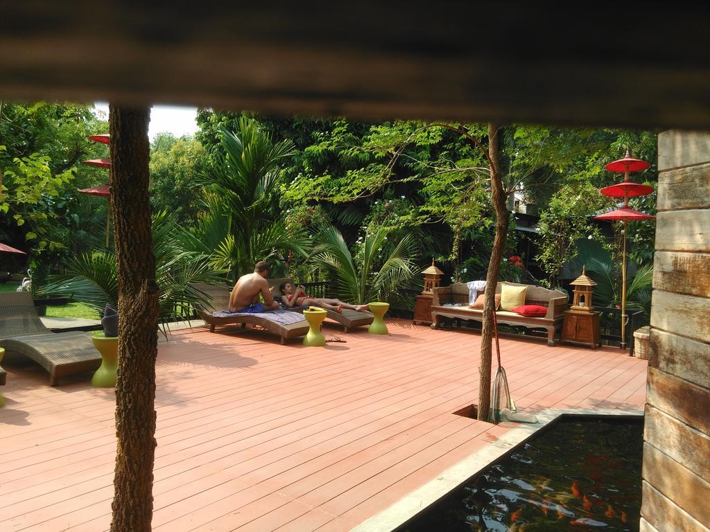 Capital O 1051 Pagoda House Chiang Mai Exterior photo
