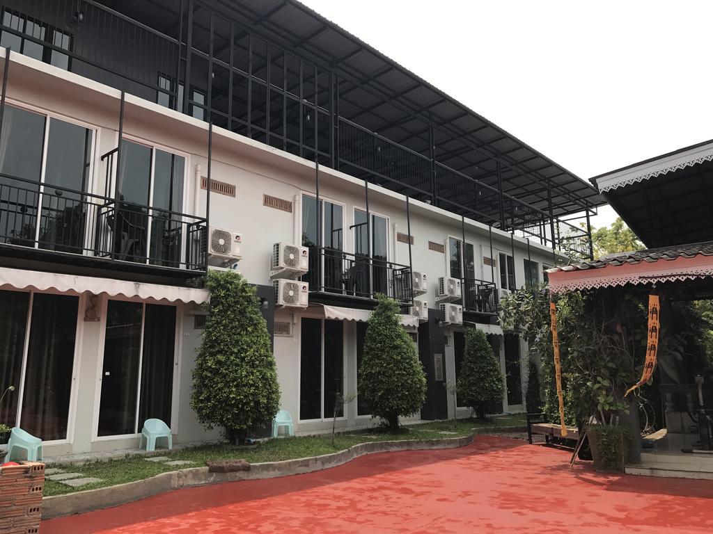 Capital O 1051 Pagoda House Chiang Mai Exterior photo